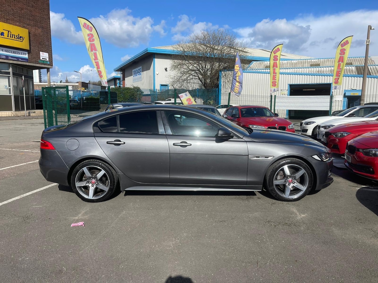 Used Jaguar XE 2017 for sale - 77947266: Photo 16