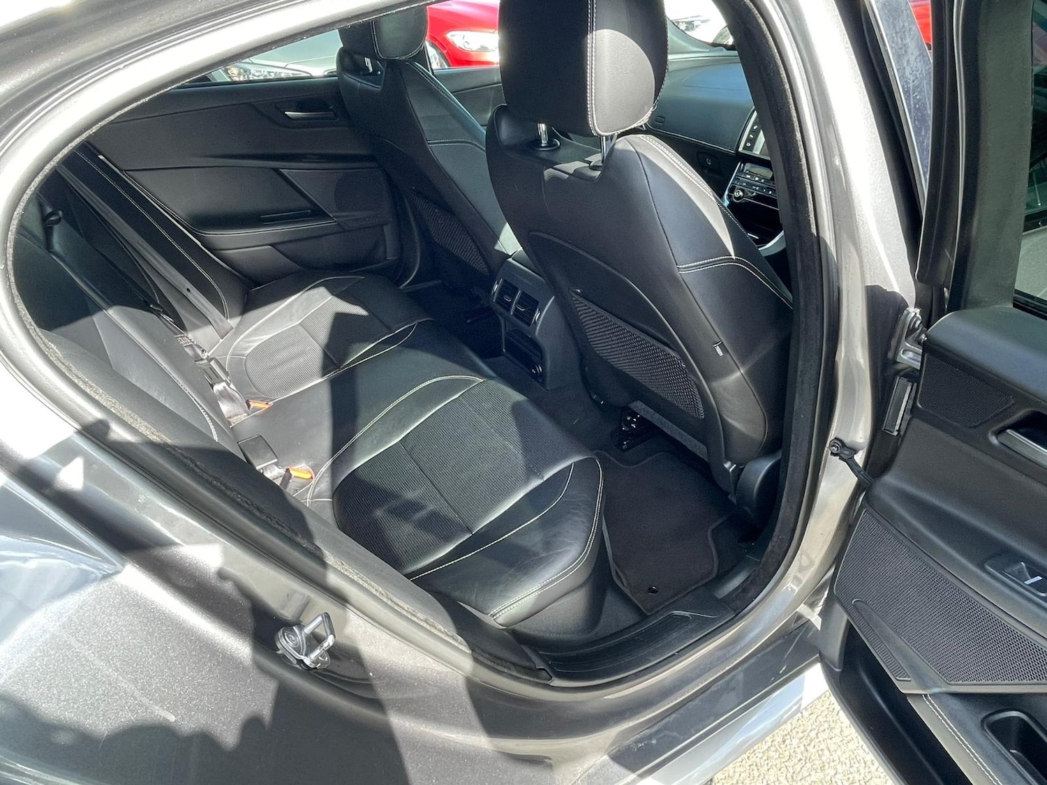 Used Jaguar XE 2017 for sale - 77947266: Photo 9