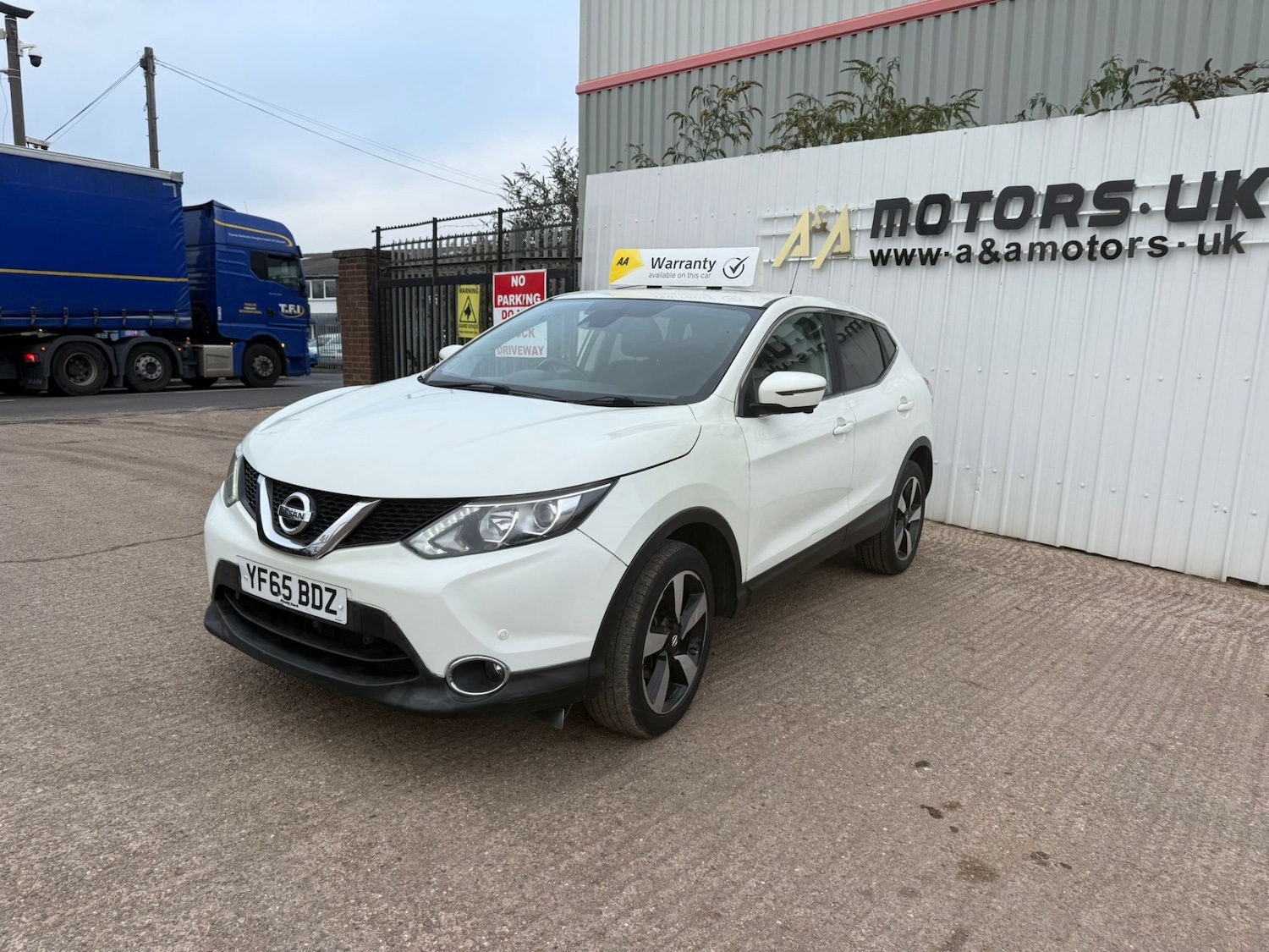 Used Nissan Qashqai 2015 for sale - 77888495: Photo 13