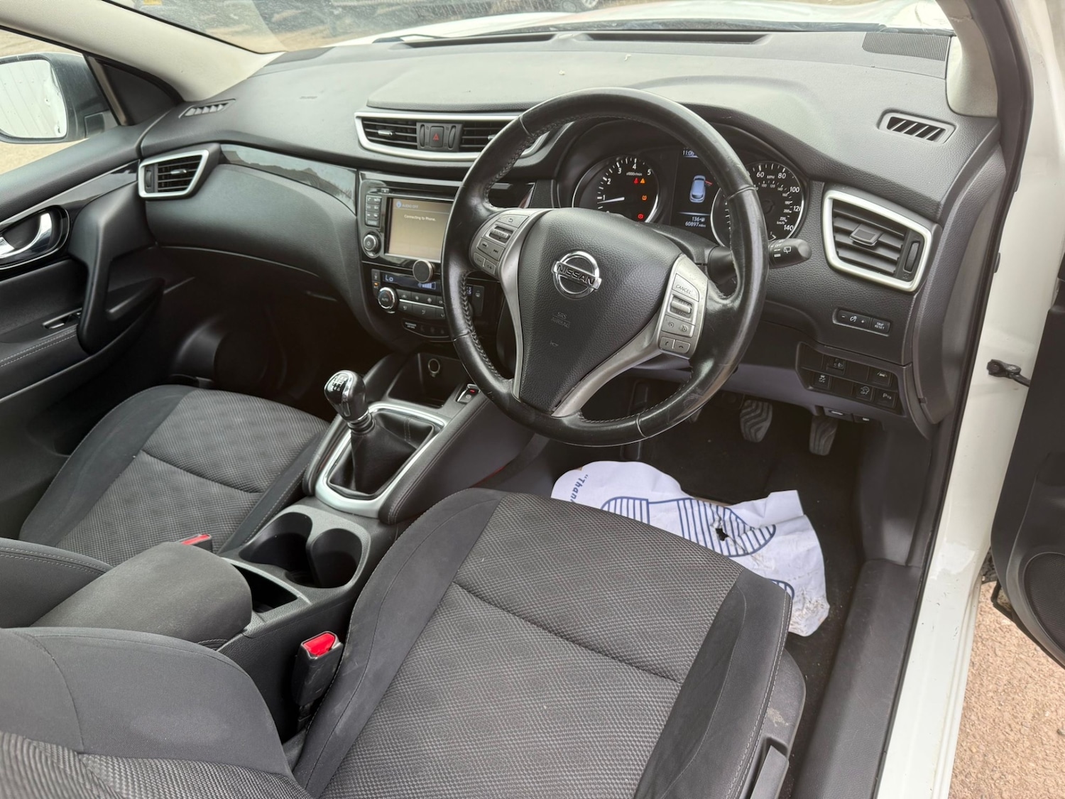 Used Nissan Qashqai 2015 for sale - 77888495: Photo 6