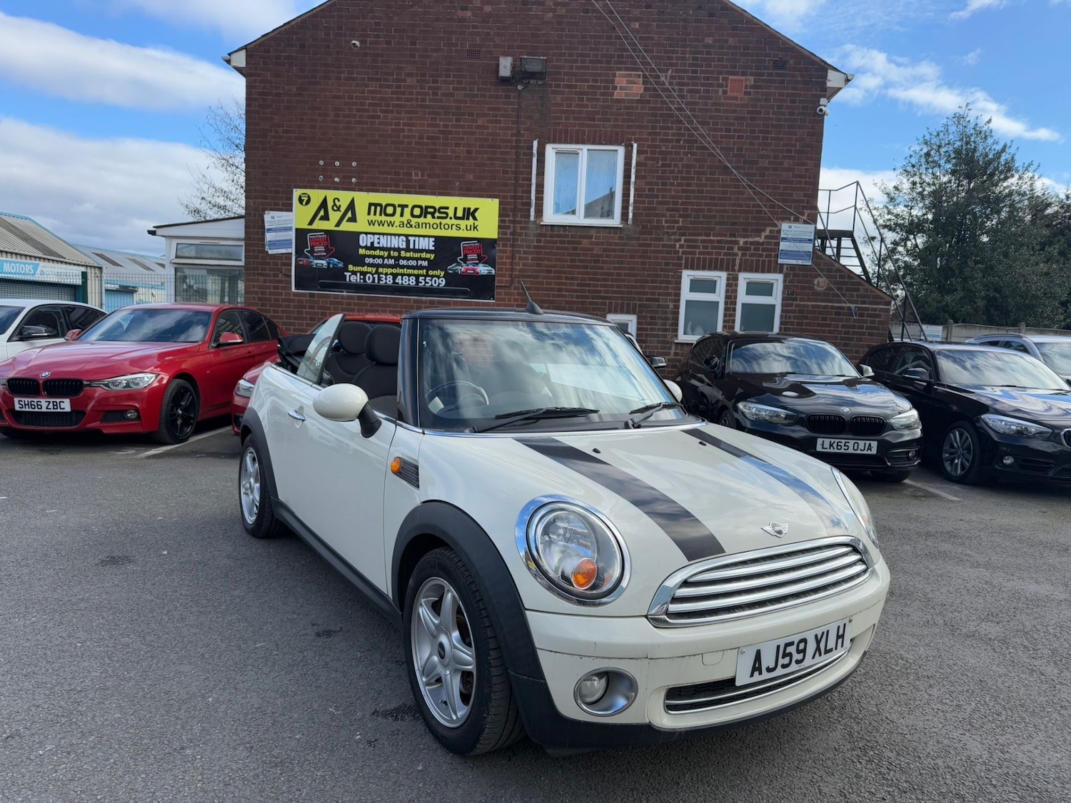 Used MINI Convertible 2009 for sale - 77888480: Photo 12