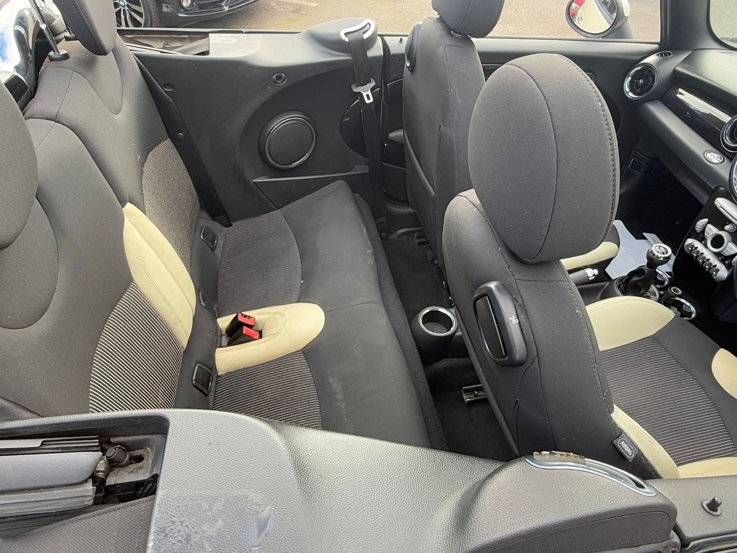 Used MINI Convertible 2009 for sale - 77888480: Photo 9