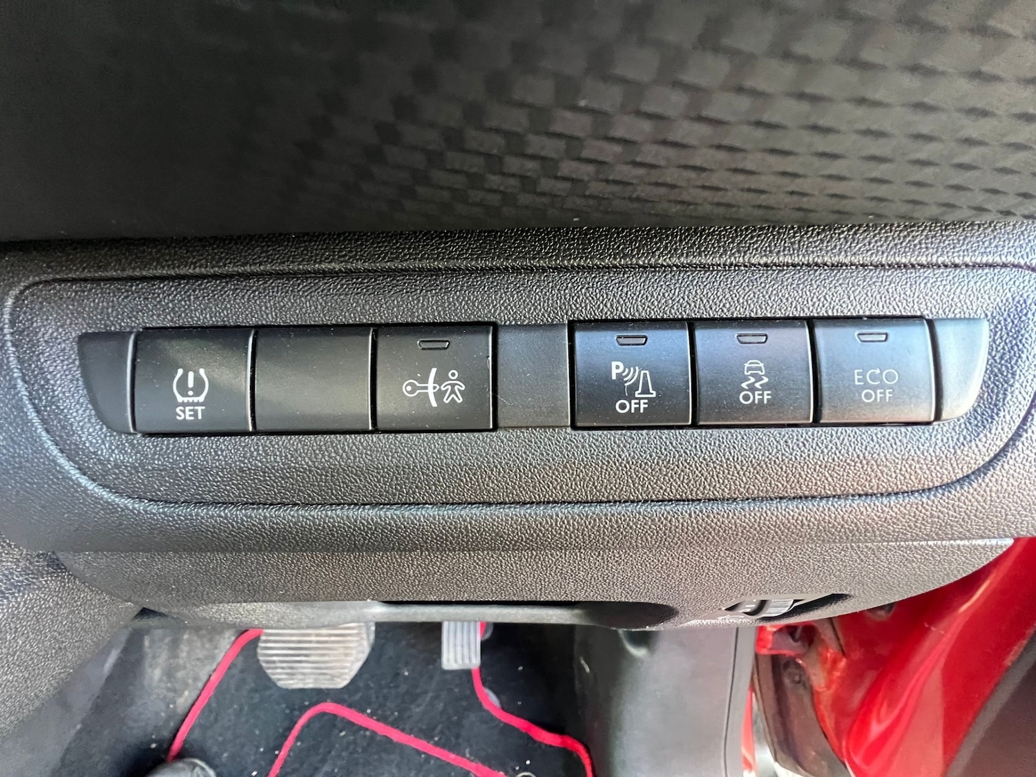 Used Peugeot 2008 2014 for sale - 77888351: Photo 12