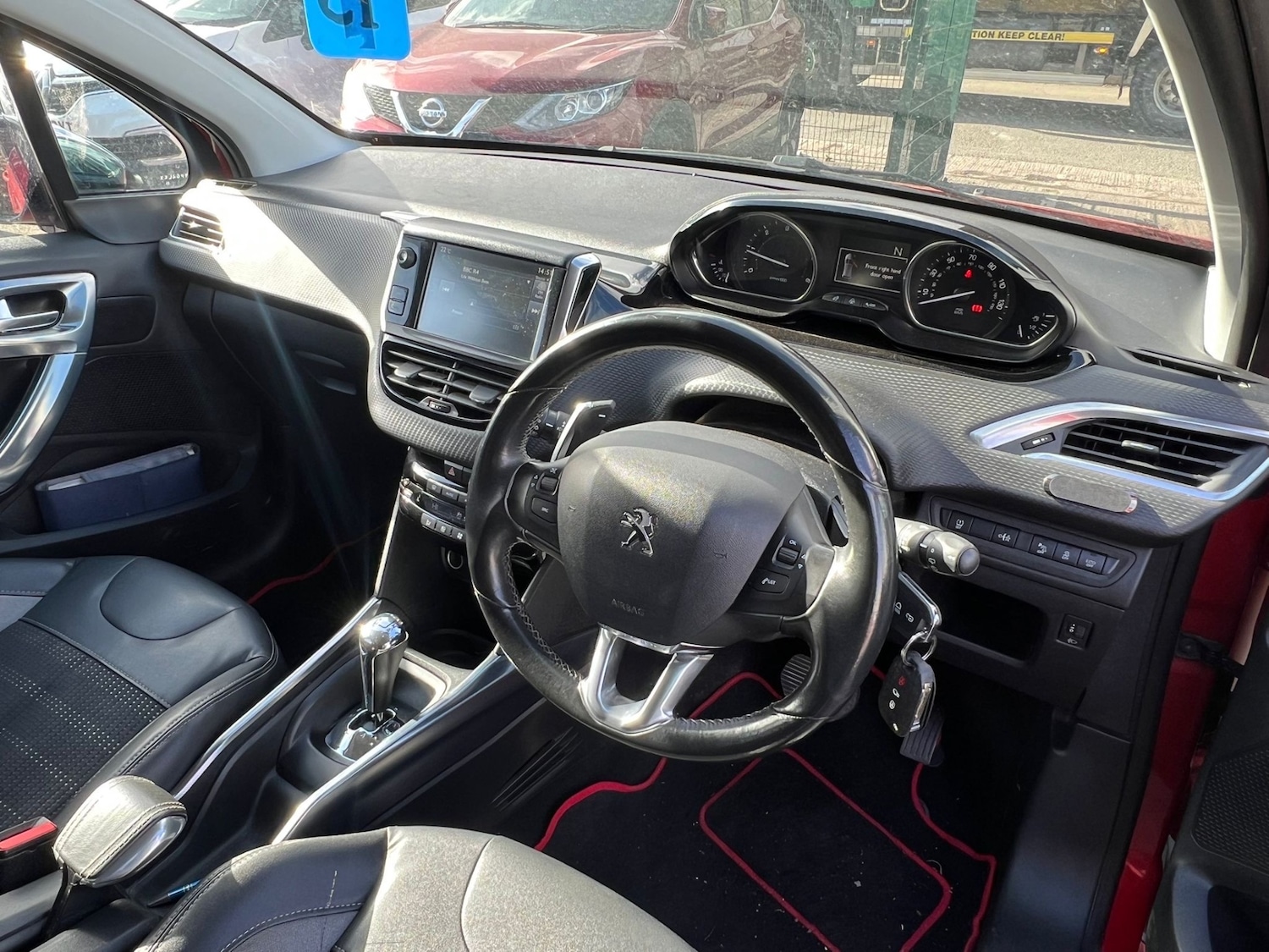 Used Peugeot 2008 2014 for sale - 77888351: Photo 15