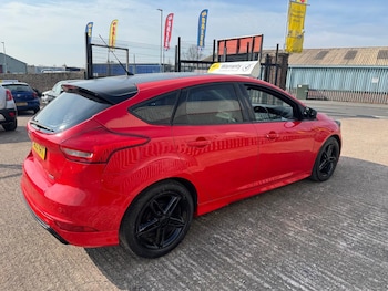 Used Ford Focus 2015 for sale - 75917392: Photo
