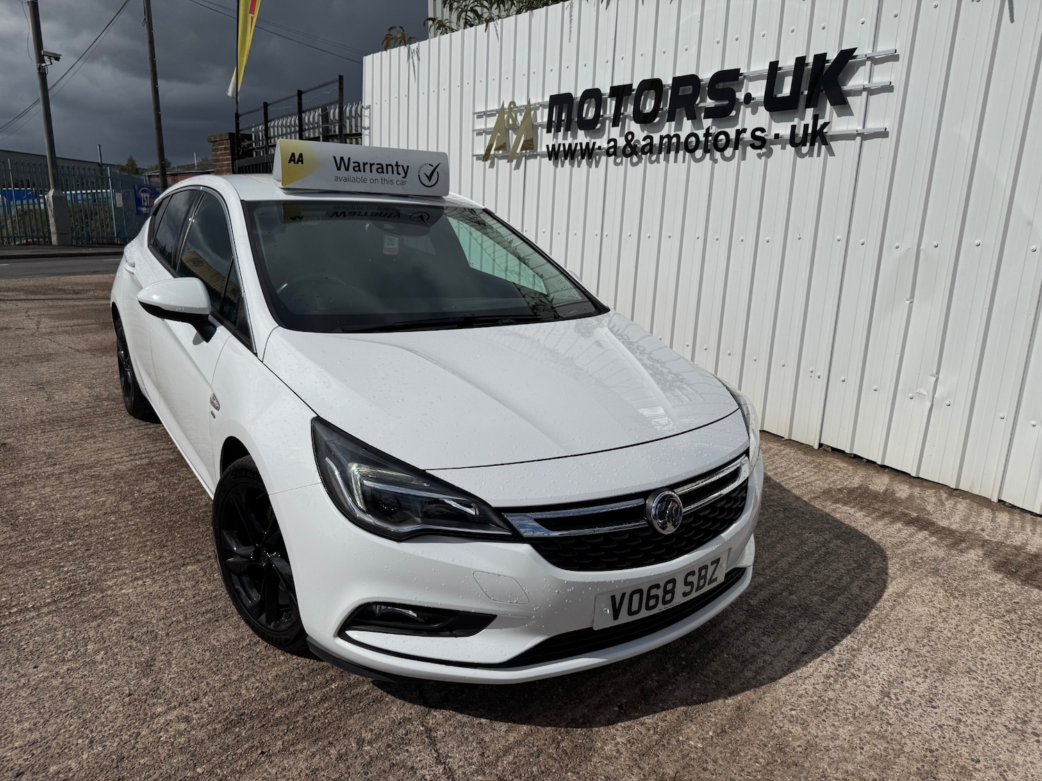 Used Vauxhall Astra 2018 for sale - 75925732: Photo 1