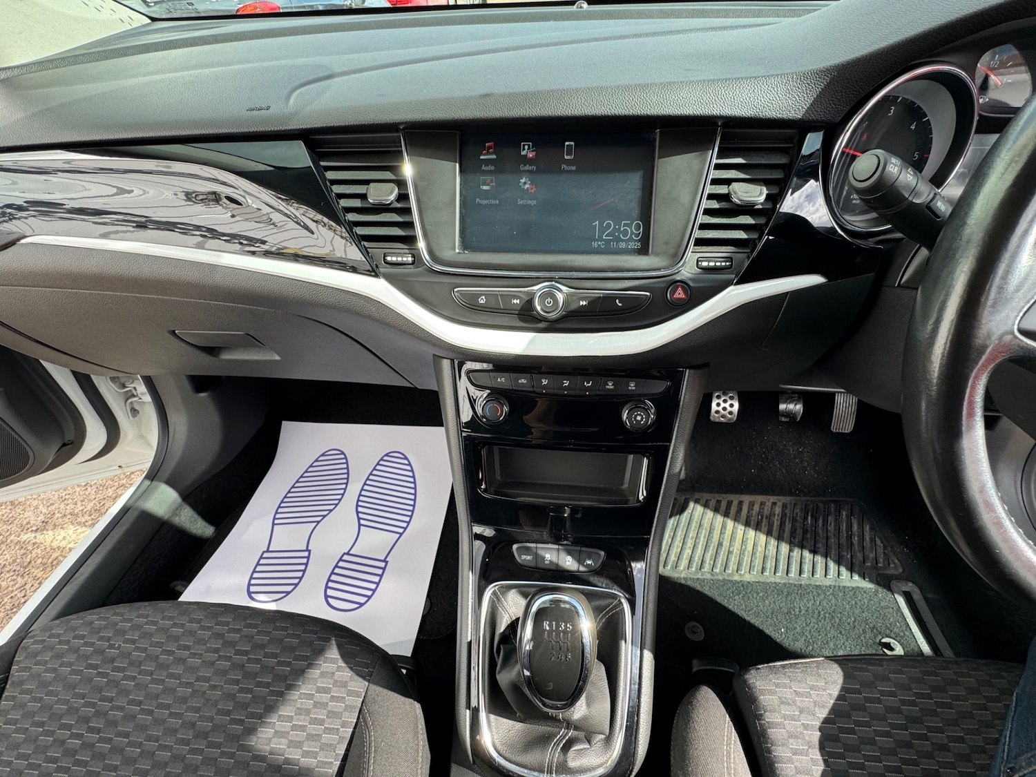 Used Vauxhall Astra 2018 for sale - 75925732: Photo 13