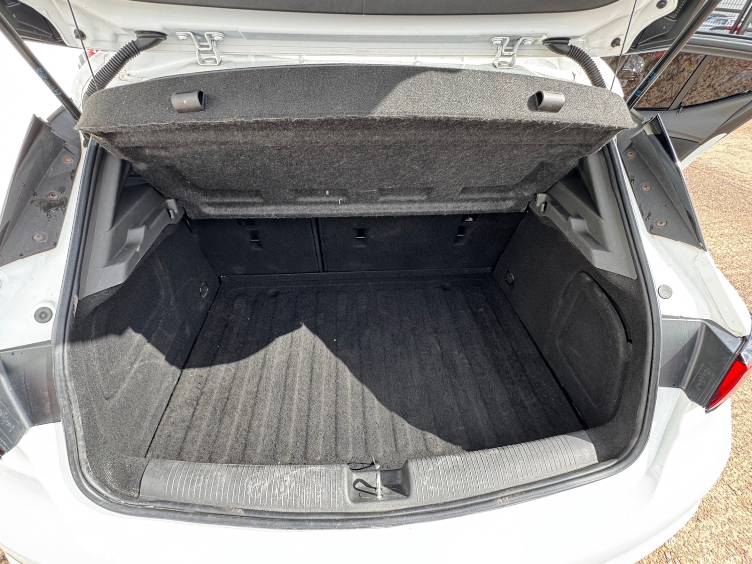 Used Vauxhall Astra 2018 for sale - 75925732: Photo 16