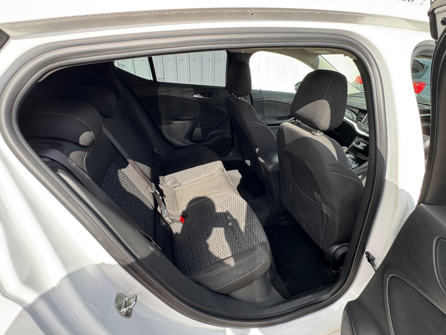 Used Vauxhall Astra 2018 for sale - 75925732: Photo 18