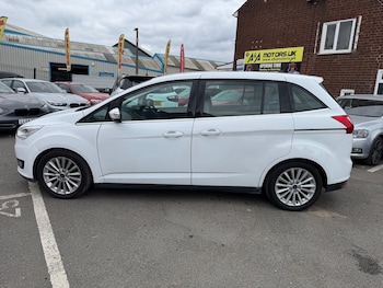 Used Ford Grand C-Max 2018 for sale - 79234509: Photo