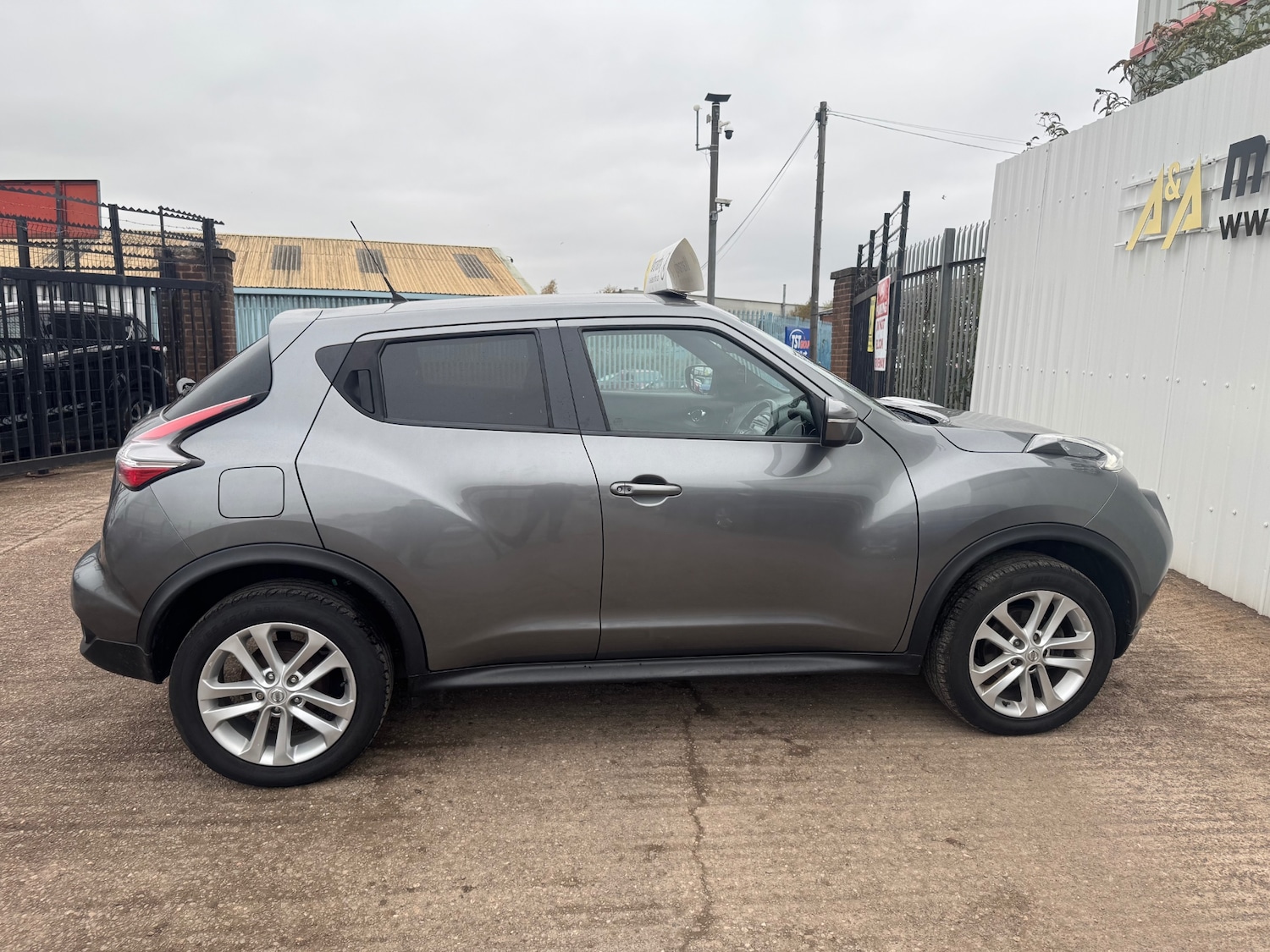 Used Nissan Juke 2017 for sale - 76478106: Photo 12