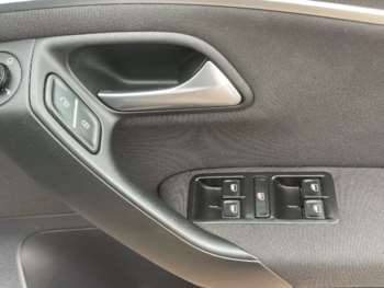 Used Volkswagen Polo 2015 for sale - 74828392: Photo