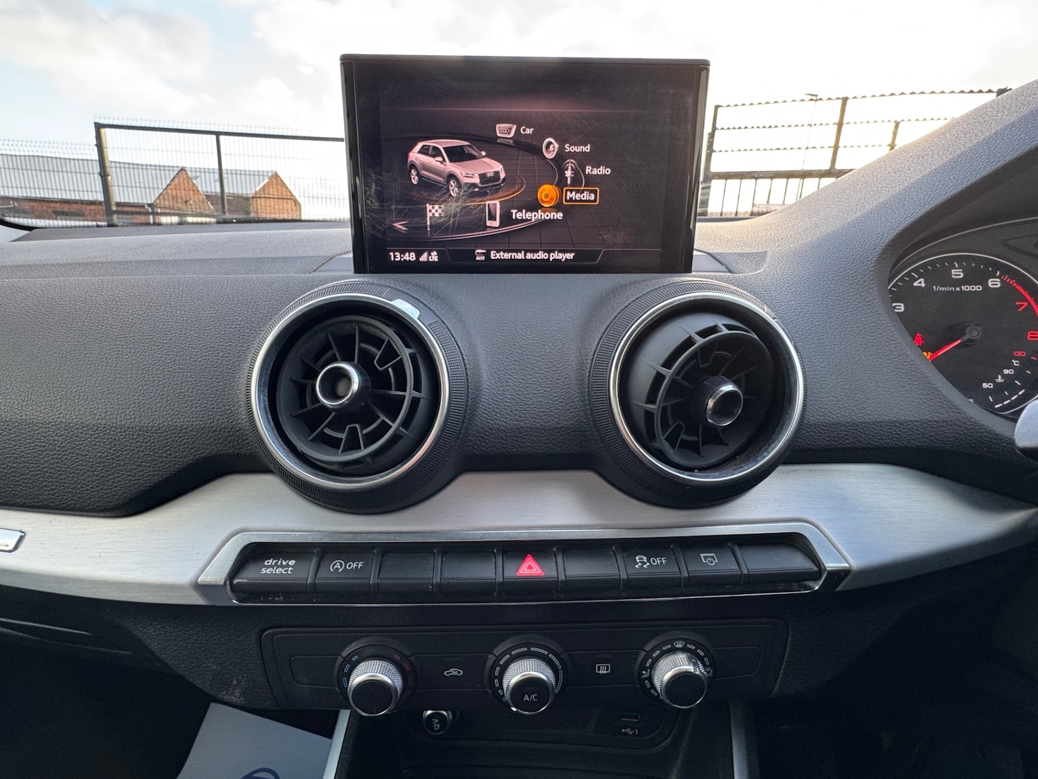 Used Audi Q2 2018 for sale - 77028266: Photo 10