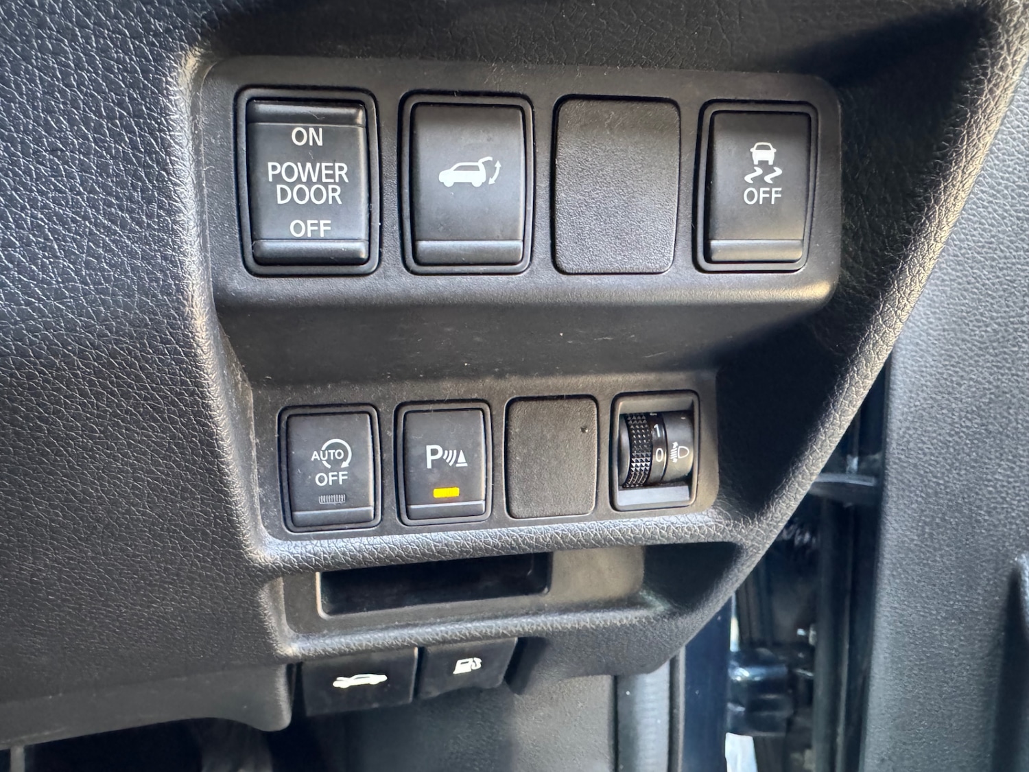 Used Nissan X-Trail 2015 for sale - 77934491: Photo 24