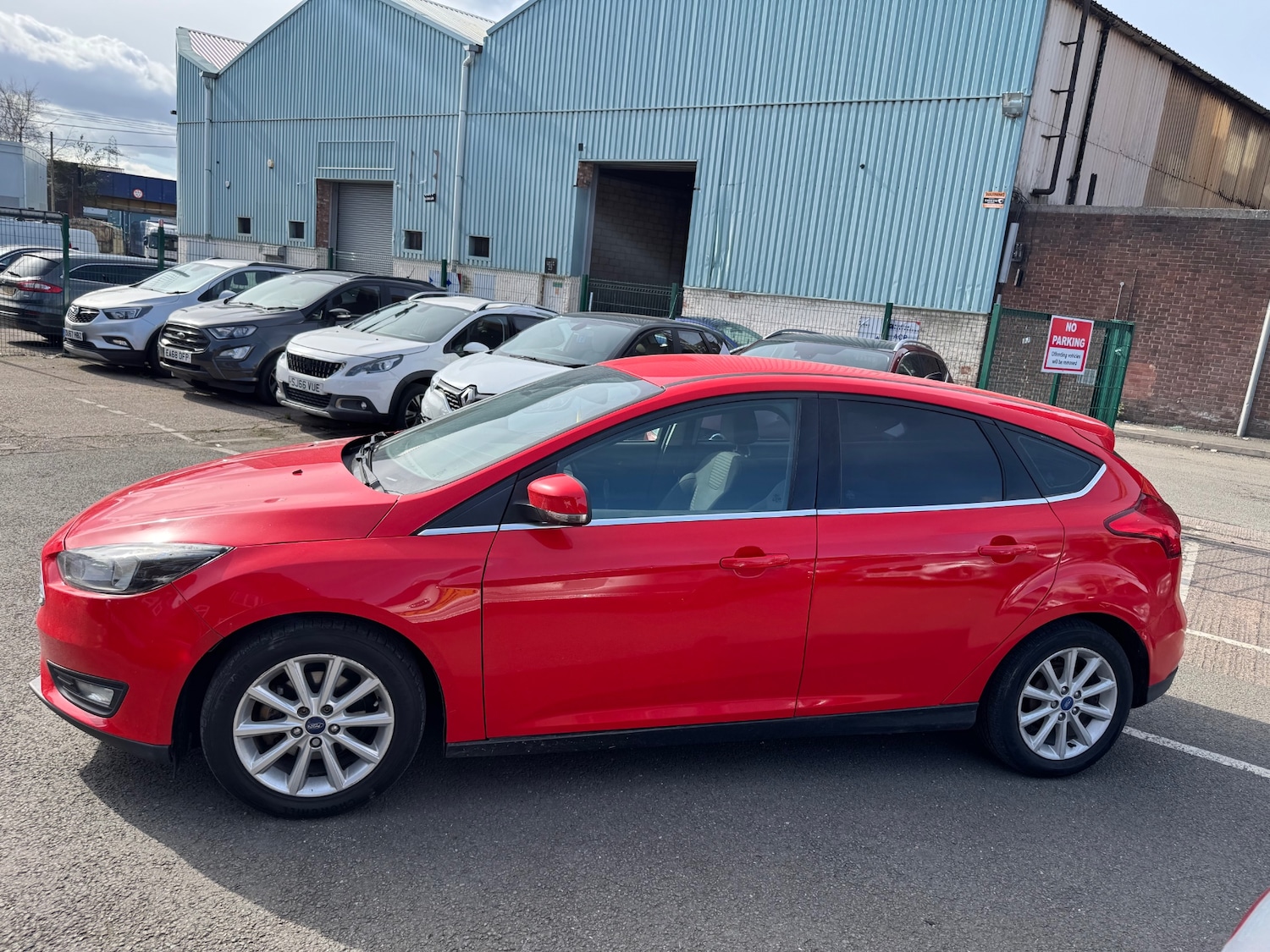 Used Ford Focus 2015 for sale - 78053611: Photo 2