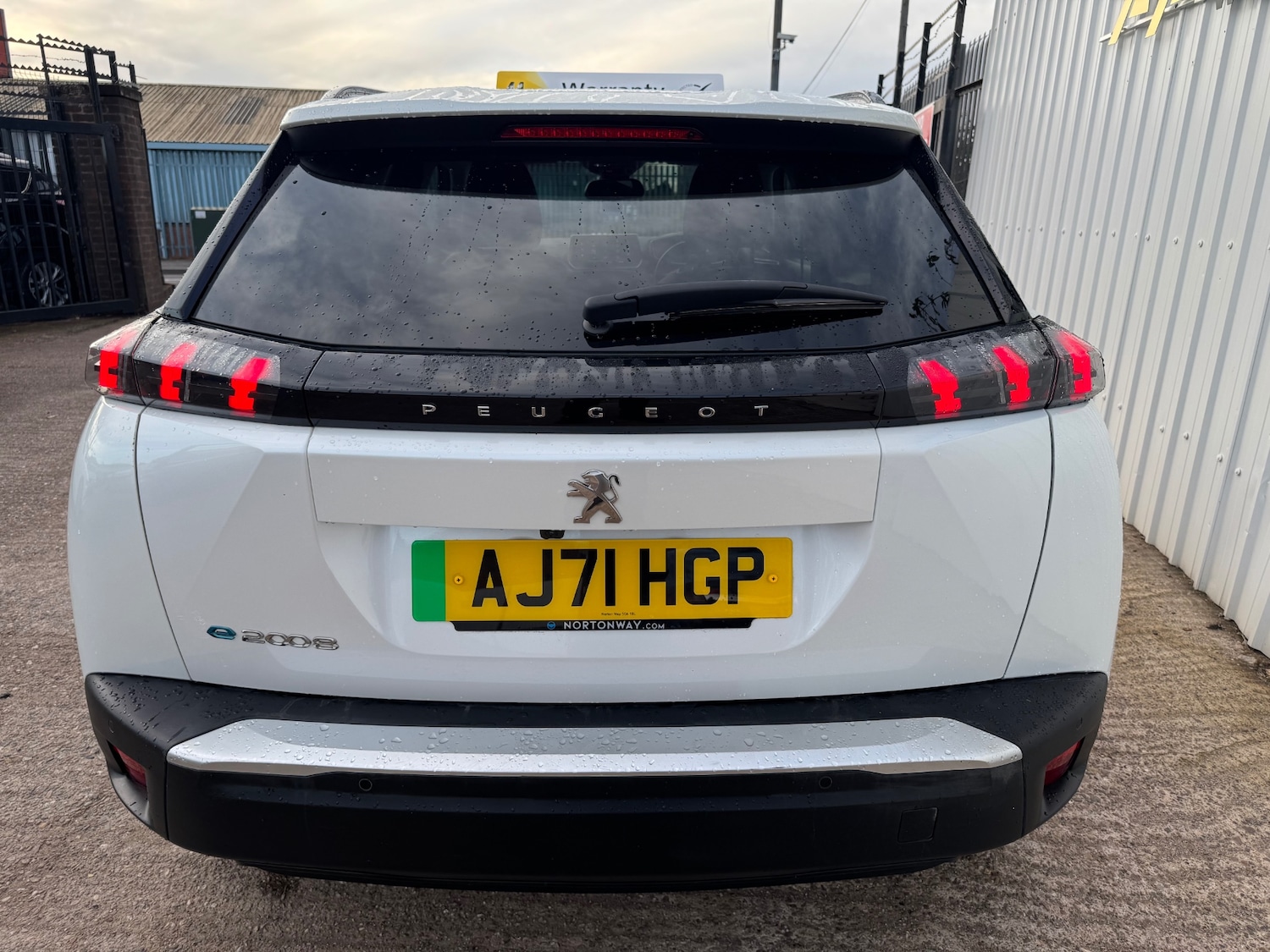 Used Peugeot 2008 2022 for sale - 76855457: Photo 10