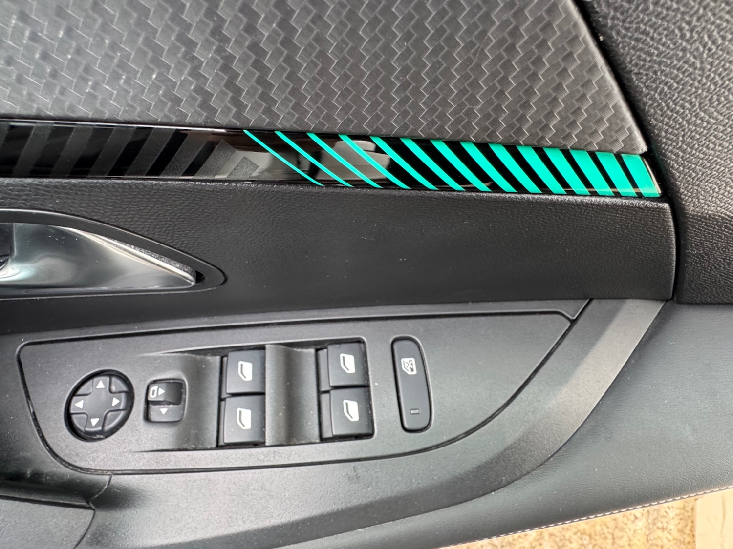 Used Peugeot 2008 2022 for sale - 76855457: Photo 17