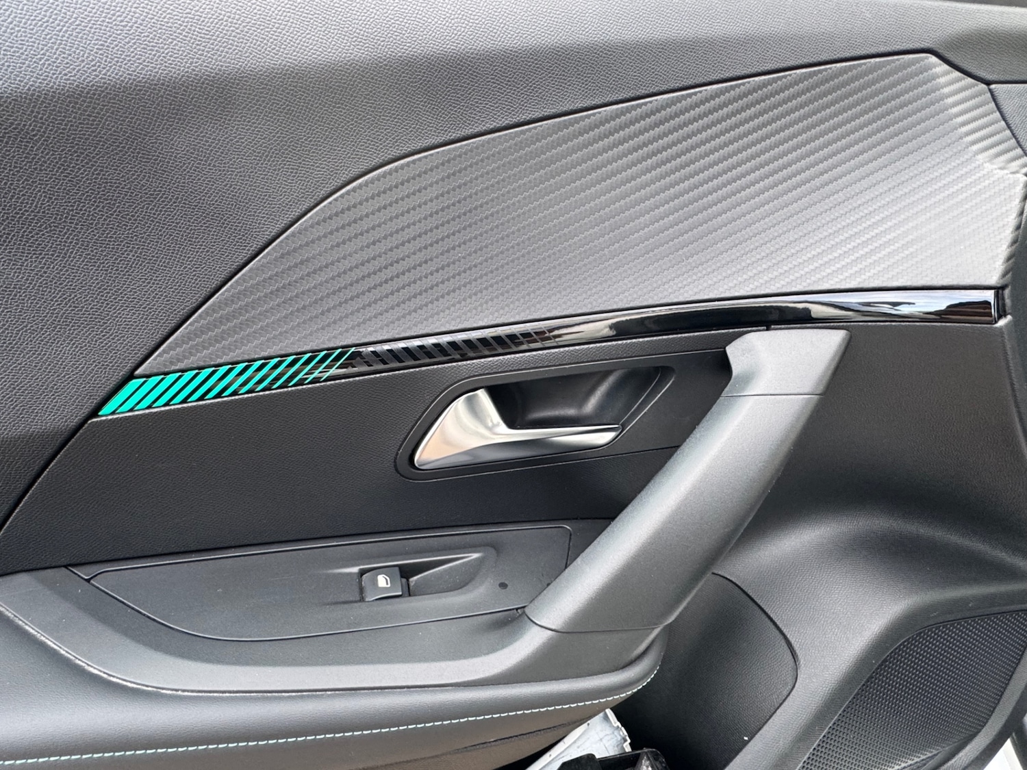 Used Peugeot 2008 2022 for sale - 76855457: Photo 18