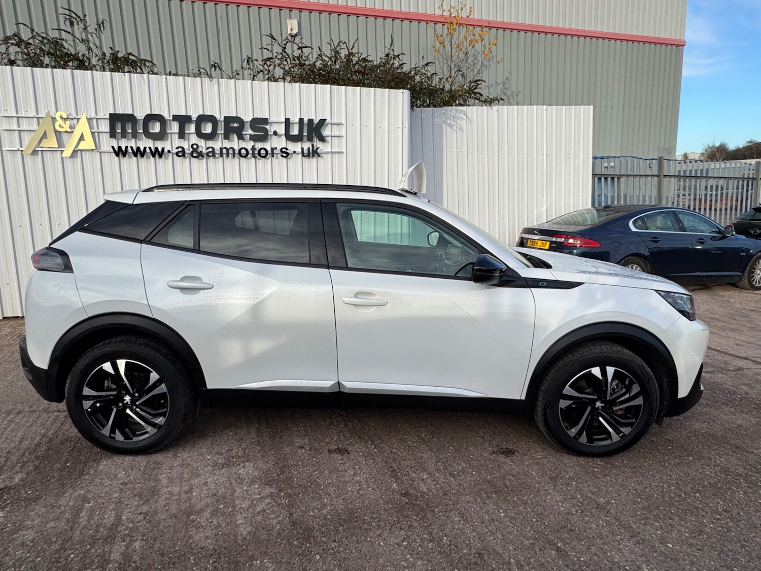 Used Peugeot 2008 2022 for sale - 76855457: Photo 2