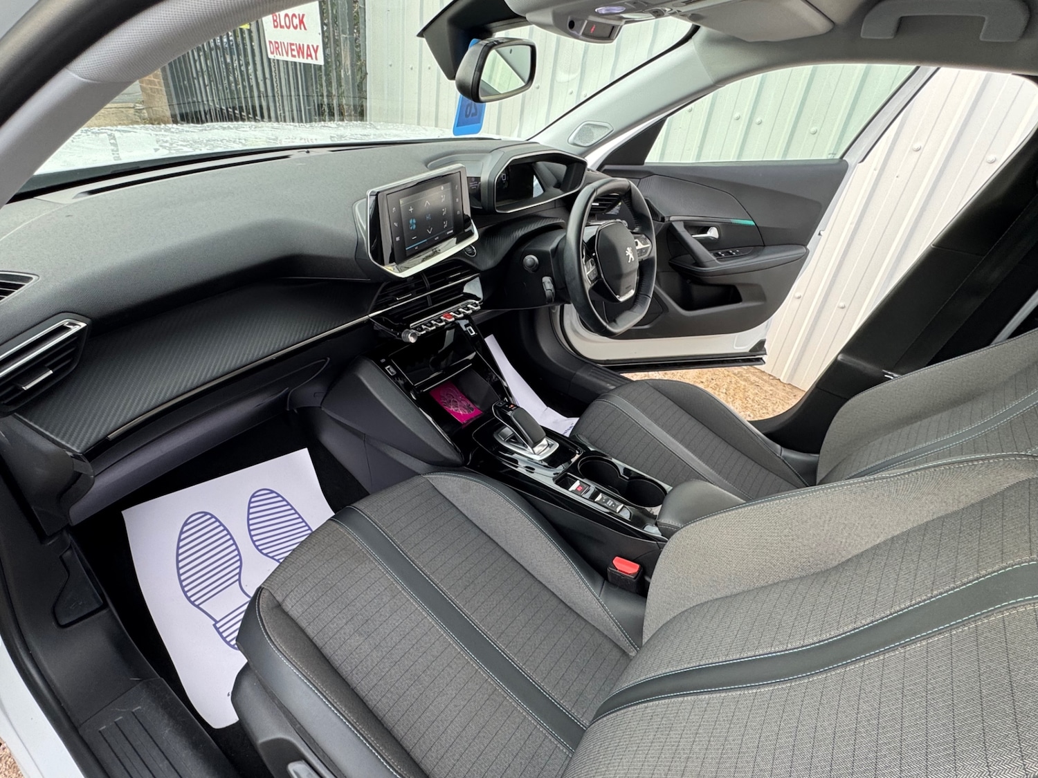 Used Peugeot 2008 2022 for sale - 76855457: Photo 23