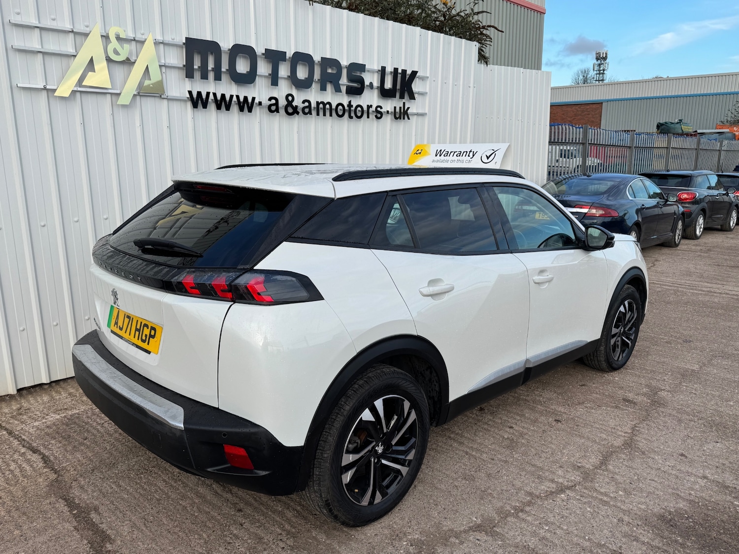 Used Peugeot 2008 2022 for sale - 76855457: Photo 6