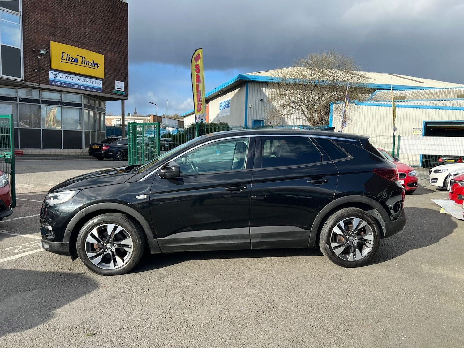 Used Vauxhall Grandland X 2019 for sale - 77888290: Photo 2