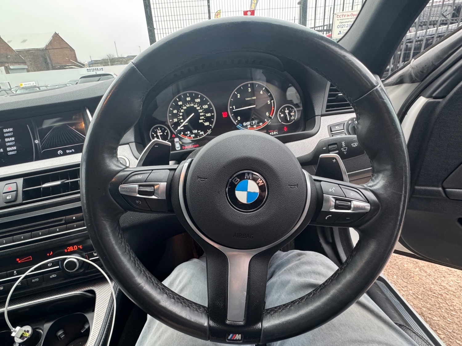 Used BMW 5 Series 2015 for sale - 77323905: Photo 28