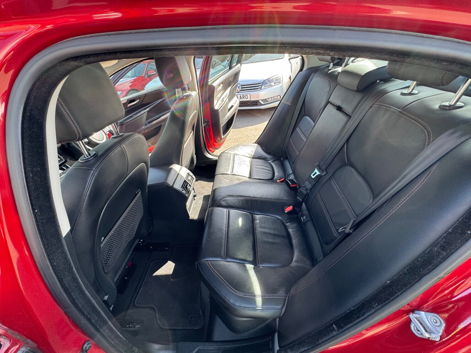 Used Jaguar XE 2015 for sale - 78144445: Photo 9