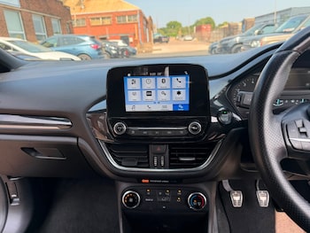 Used Ford Fiesta 2018 for sale - 79250826: Photo