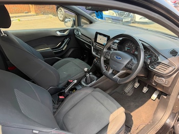 Used Ford Fiesta 2018 for sale - 79250826: Photo