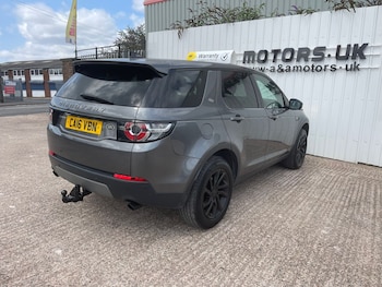 Used Land Rover Discovery Sport 2016 for sale - 75913768: Photo