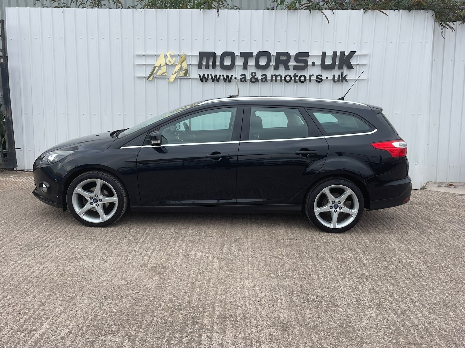 Used Ford Focus 2014 for sale - 76951520: Photo 2