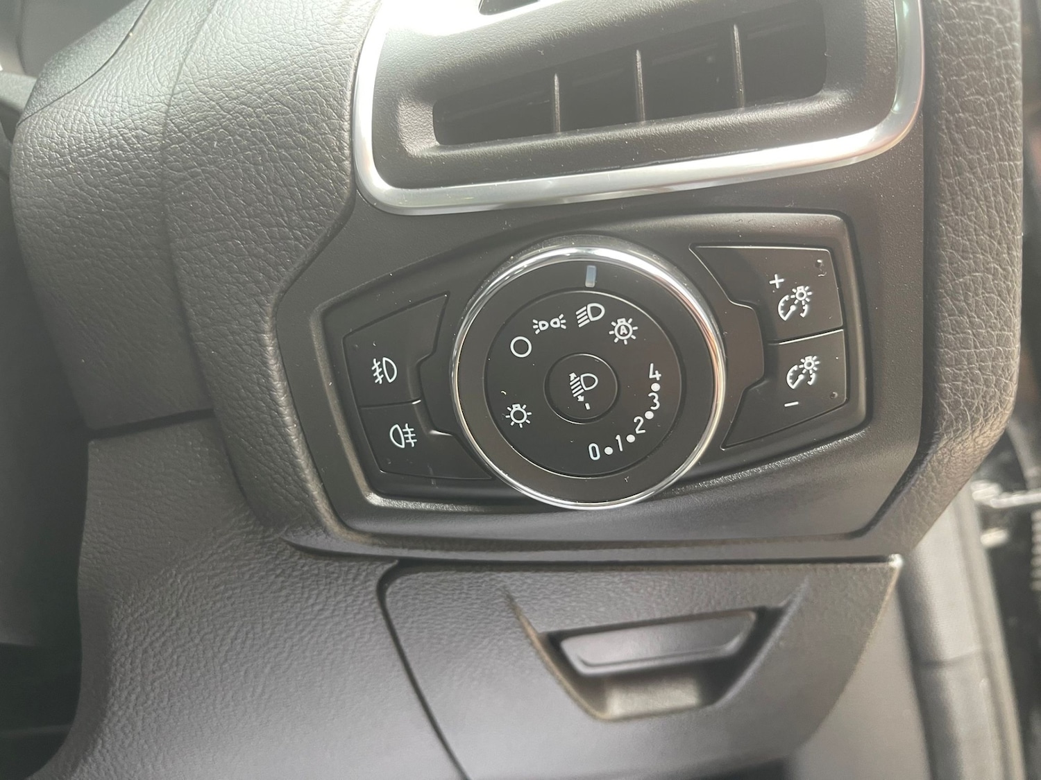 Used Ford Focus 2014 for sale - 76951520: Photo 22