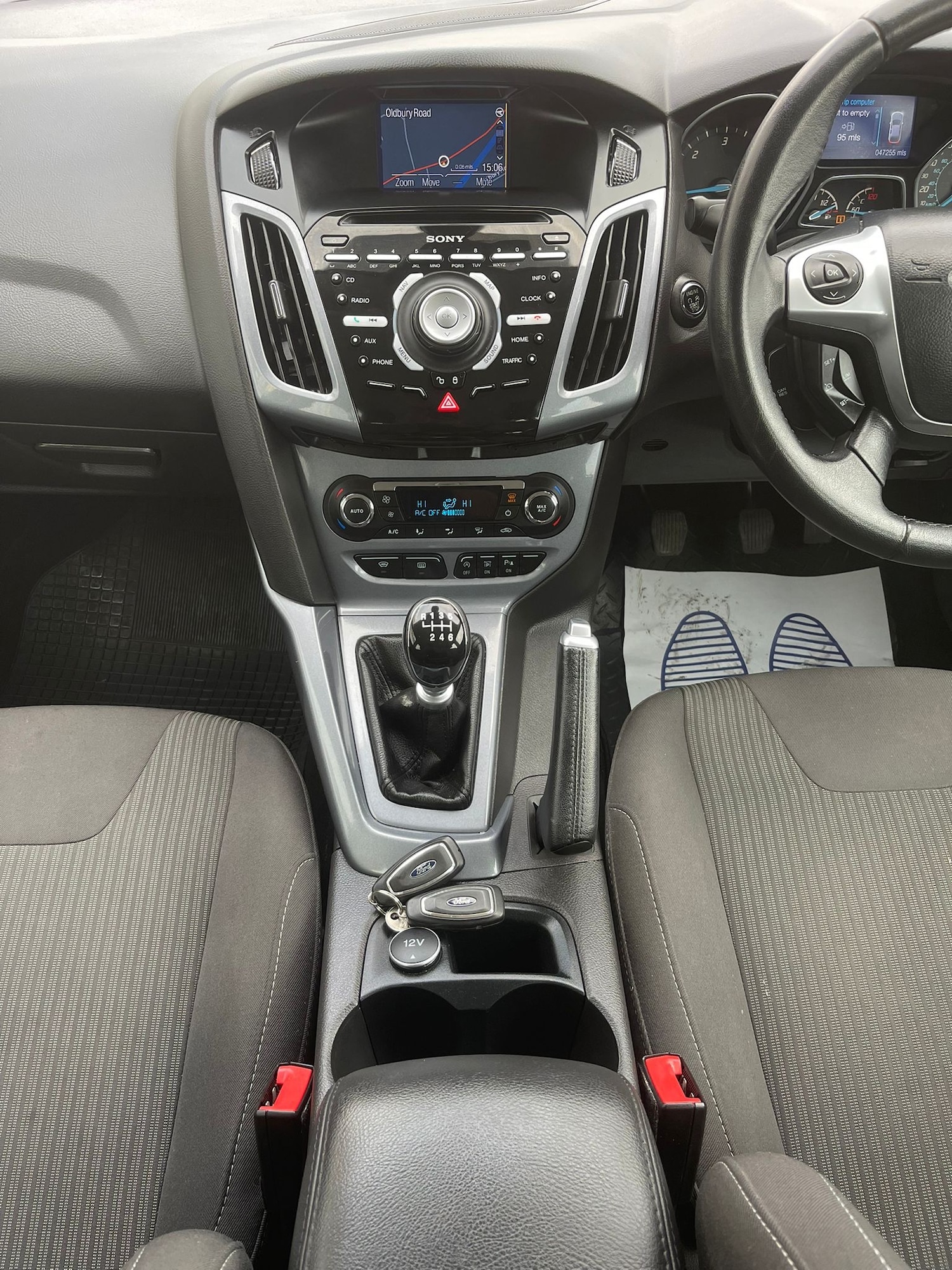 Used Ford Focus 2014 for sale - 76951520: Photo 8