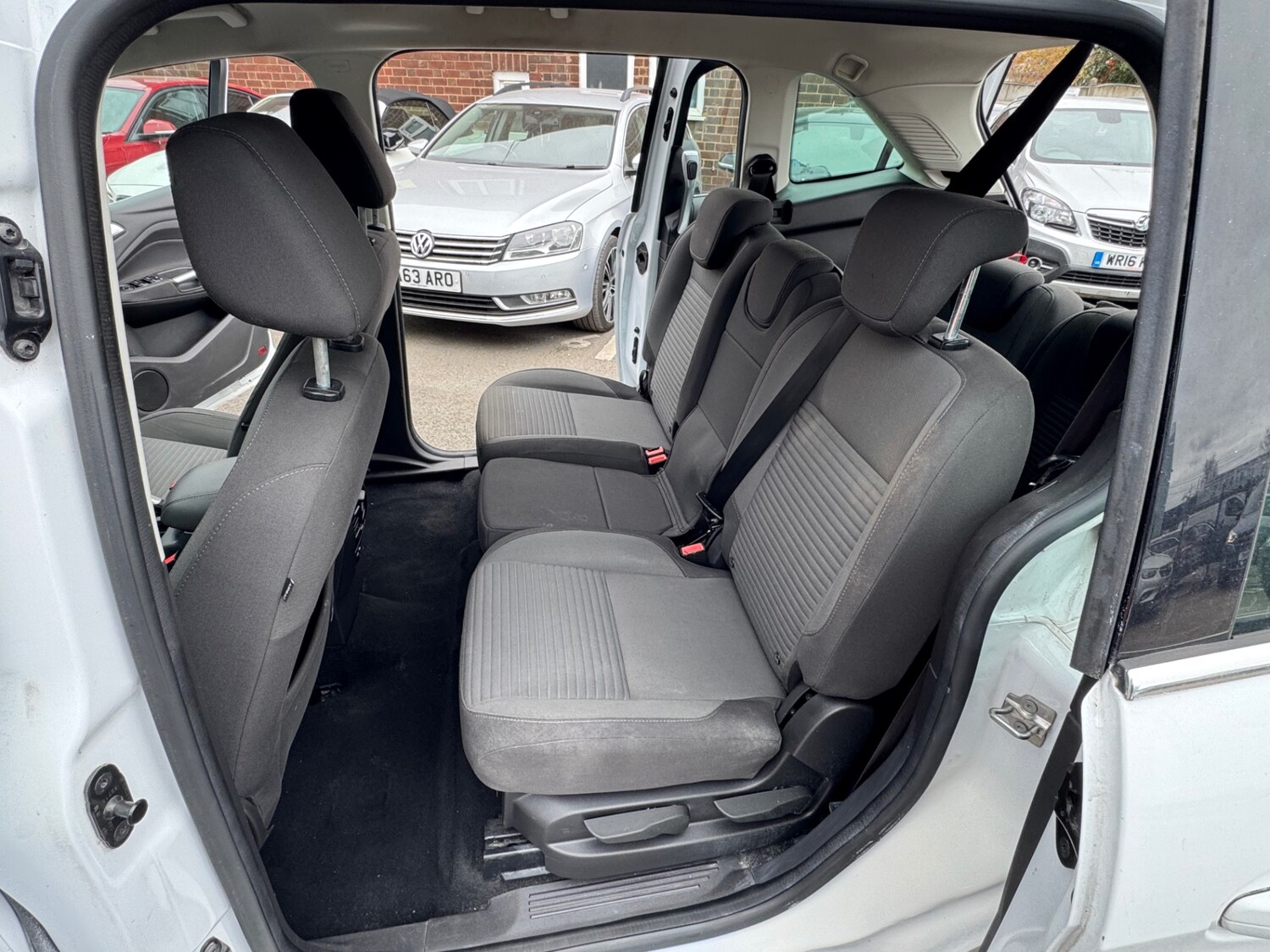 Used Ford Grand C-Max 2018 for sale - 78123714: Photo 25