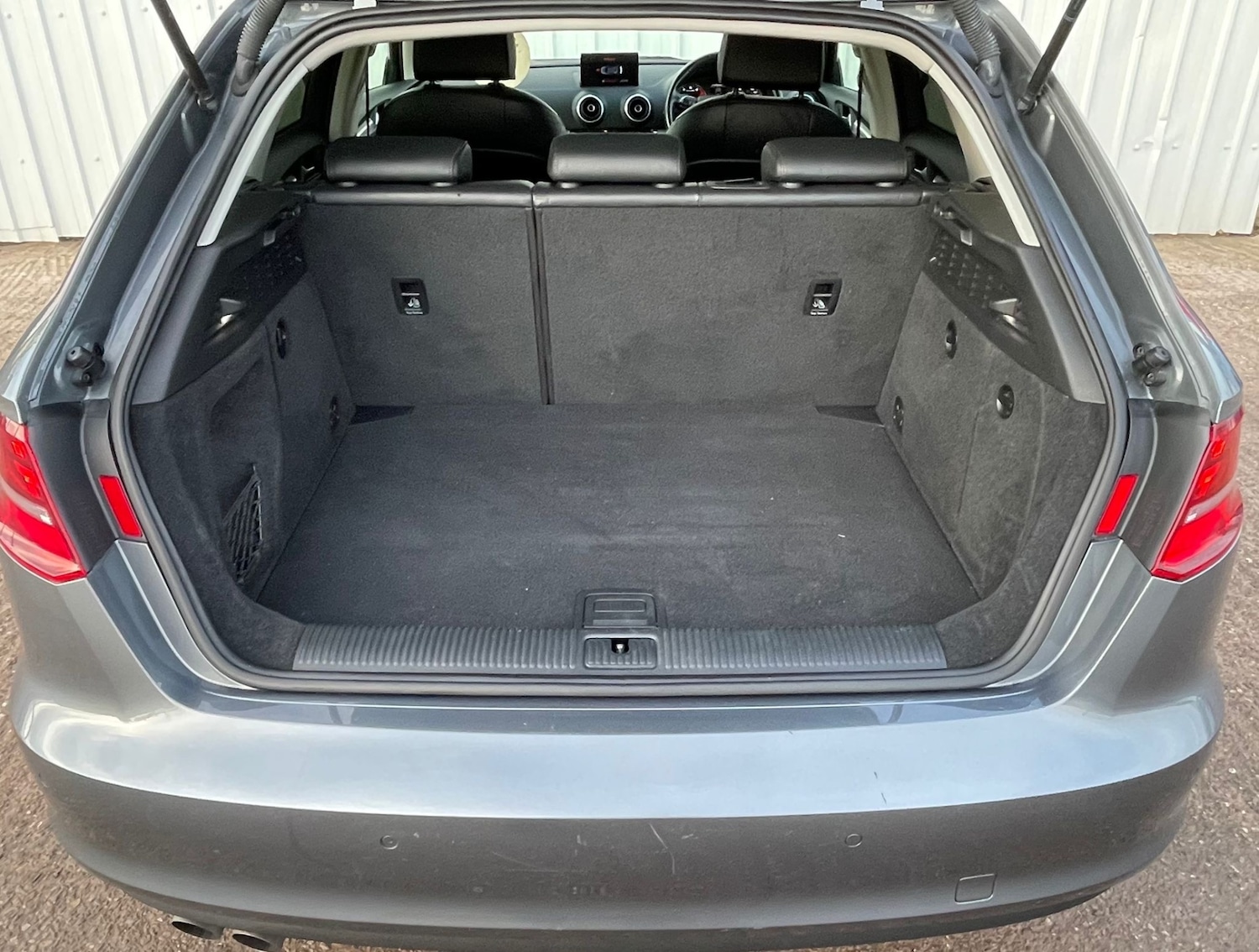 Used Audi A3 2015 for sale - 76945307: Photo 12