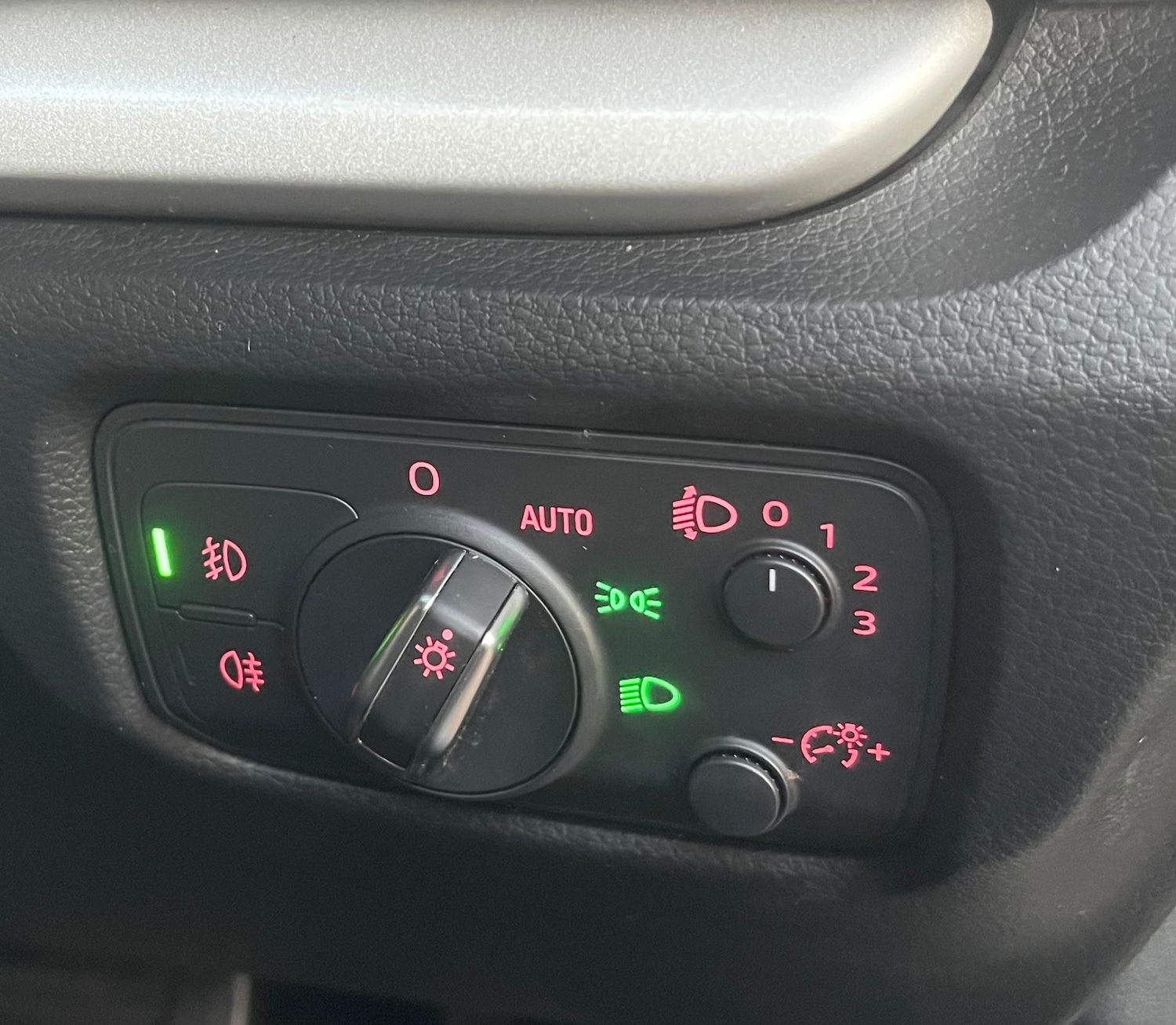 Used Audi A3 2015 for sale - 76945307: Photo 25