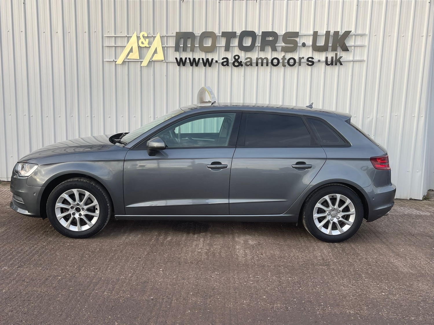 Used Audi A3 2015 for sale - 76945307: Photo 7