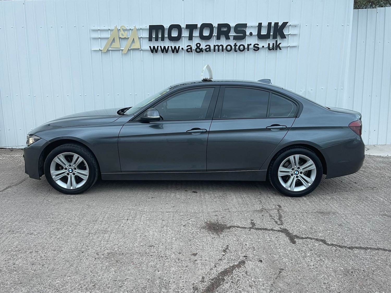 Used BMW 3 Series 2017 for sale - 76932203: Photo 13