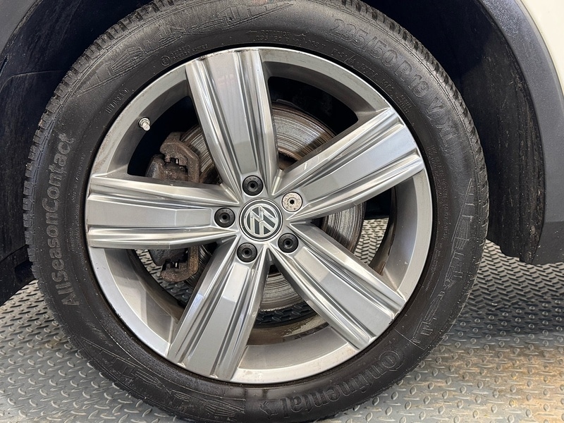 Used Volkswagen Tiguan 2016 for sale - 77288694: Photo 48