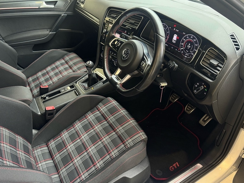 Used Volkswagen Golf 2018 for sale - 76821334: Photo 10