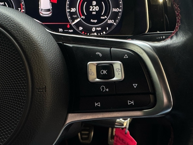 Used Volkswagen Golf 2018 for sale - 76821334: Photo 19