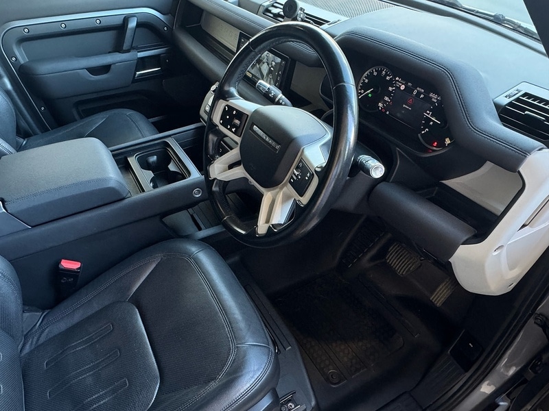 Used Land Rover Defender 2021 for sale - 77668016: Photo 11