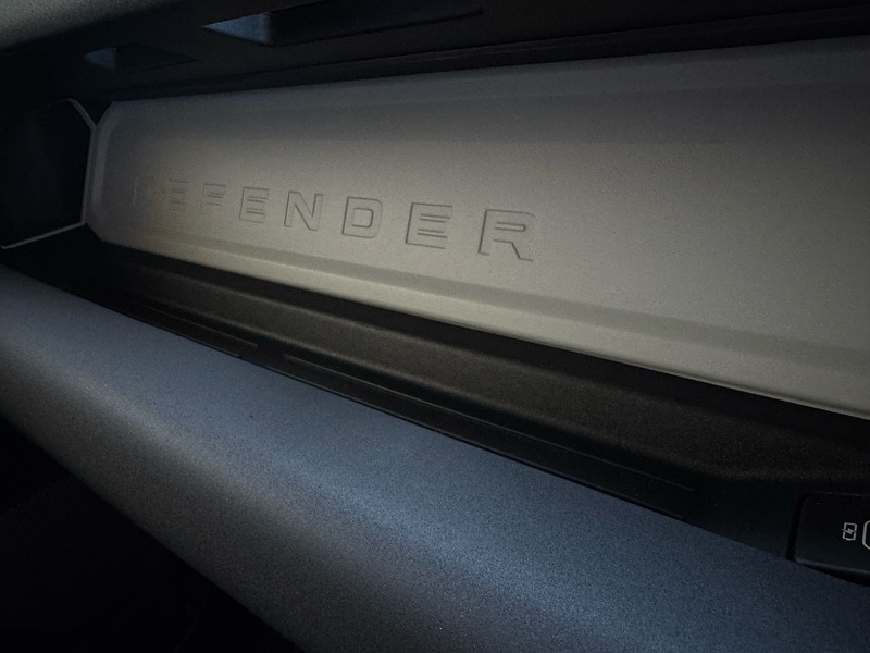 Used Land Rover Defender 2021 for sale - 77668016: Photo 15