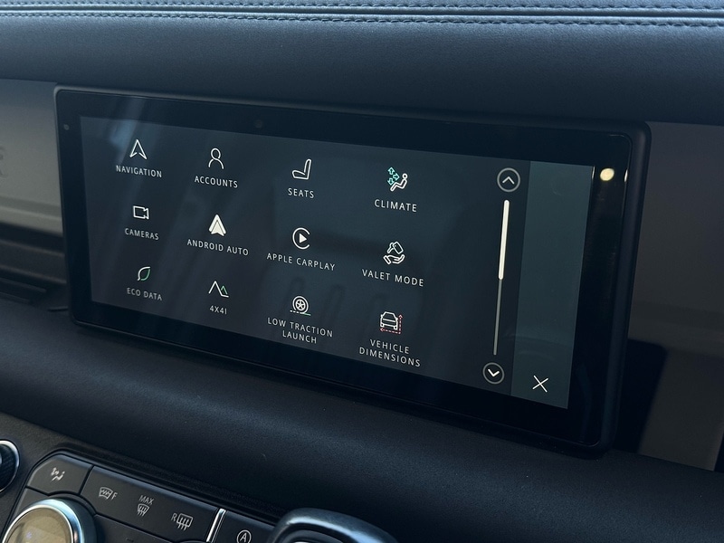 Used Land Rover Defender 2021 for sale - 77668016: Photo 17