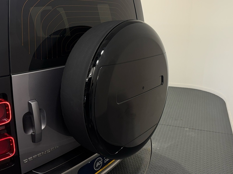 Used Land Rover Defender 2021 for sale - 77668016: Photo 35