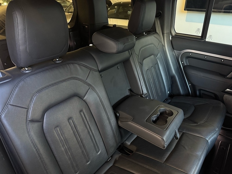 Used Land Rover Defender 2021 for sale - 77668016: Photo 9