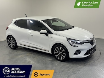 Used Renault Clio 2020 for sale - 76582947: Photo