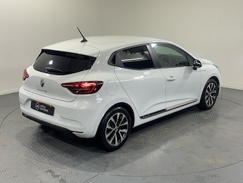 Used Renault Clio 2020 for sale - 76582947: Photo