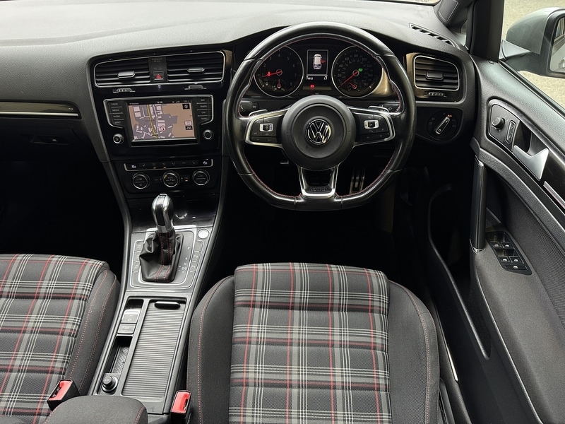 Used Volkswagen Golf 2016 for sale - 76263833: Photo 11